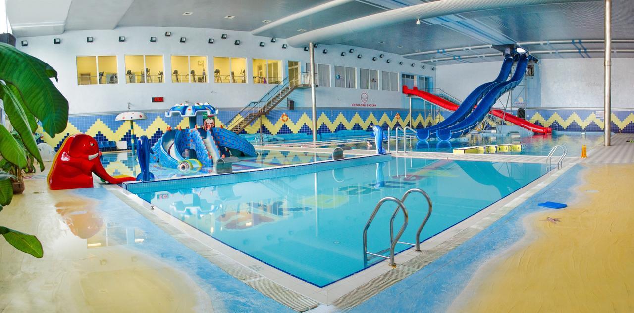 טרנופיל Hotel Aquapark Alligator מראה חיצוני תמונה